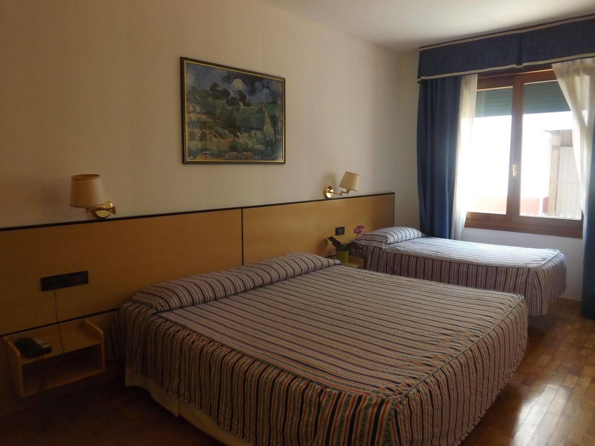 Hotel Damodoro Pordenone Exterior foto